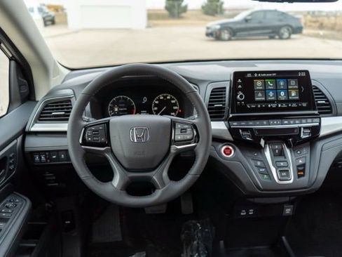 Used 2024 Honda Odyssey EX-L image 31