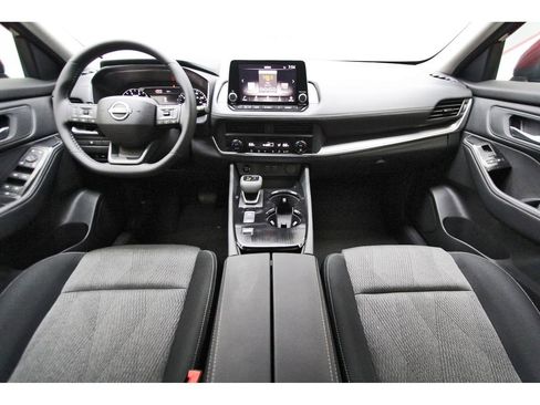 New 2026 Nissan Rogue SV FWD image 7
