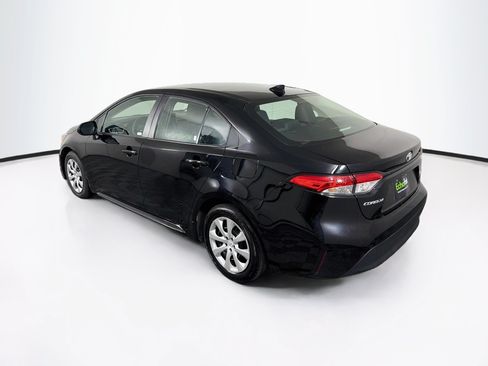 Used 2025 Toyota Corolla LE FWD image 5