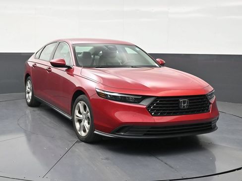 Used 2023 Honda Accord LX image 7