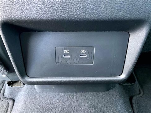 Used 2025 Nissan Rogue SV FWD image 36