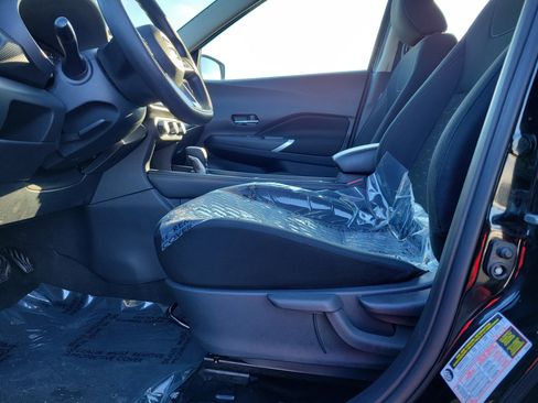 Certified 2023 Nissan Kicks SV image 16