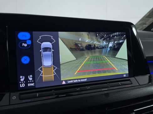 Used 2022 Volkswagen GTI Autobahn image 19