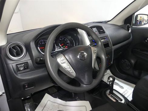 Used 2017 Nissan Versa SV FWD image 21