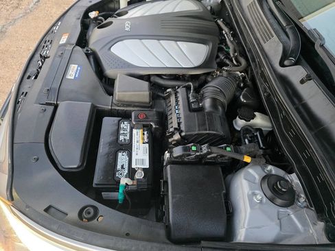 Used 2012 Hyundai Azera Base 4dr Sedan image 53