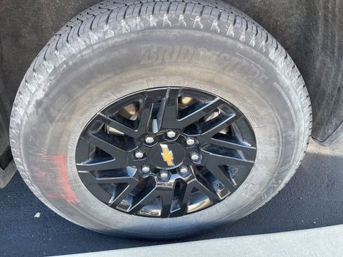 Used 2024 Chevrolet Silverado EV W/T AWD/4WD image 3