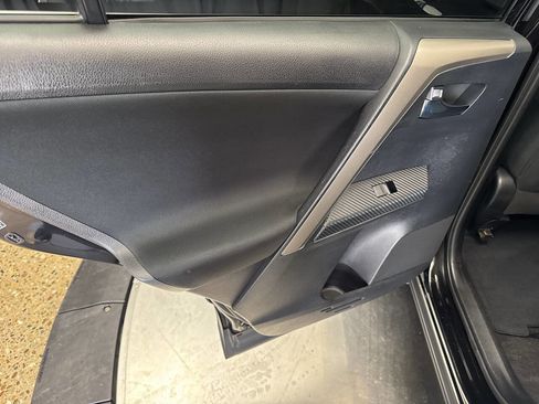 Used 2015 Toyota RAV4 XLE image 24
