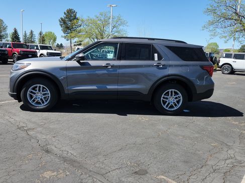 New 2026 Ford Explorer Active AWD/4WD image 5
