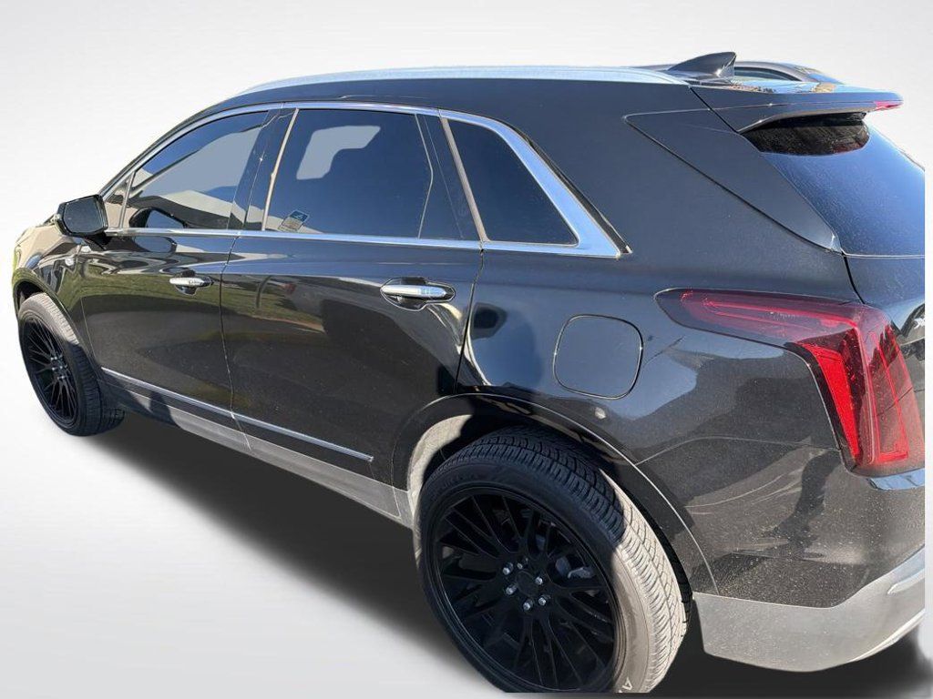 Used 2023 Cadillac XT5 Premium Luxury FWD image 5
