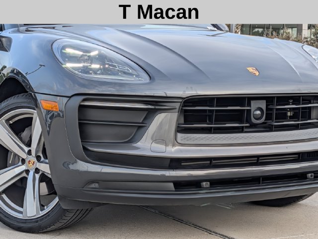 Used 2025 Porsche Macan Turbo AWD/4WD image 3
