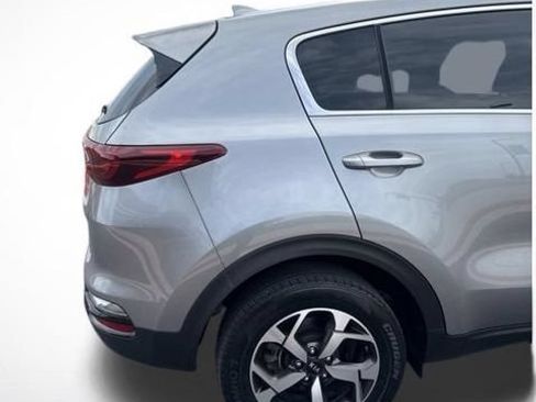 Used 2020 Kia Sportage LX AWD/4WD image 7