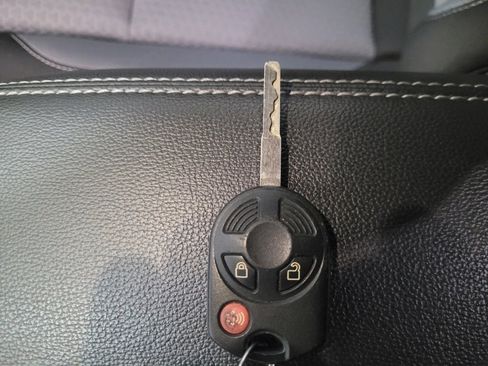 Used 2017 Ford Escape SE w/ SE Cold Weather Package image 32