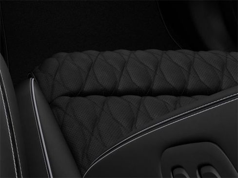 Used 2025 Genesis GV70 3.5T Sport w/ Sport Prestige Package image 16