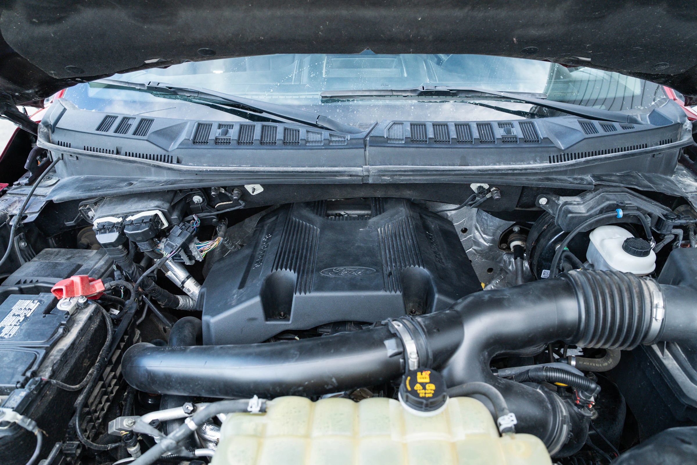 Used 2019 Ford F150 Lariat AWD/4WD image 6