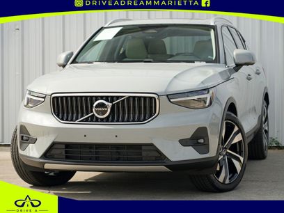 Used 2024 Volvo XC40 B5 Ultimate w/ Climate Package