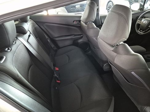 Used 2020 Toyota Prius LE FWD image 20
