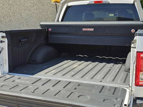 Used 2015 Ford F150 XLT w/ Trailer Tow Package image 5