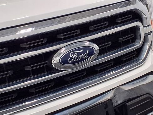 Used 2022 Ford F150 XLT w/ XTR Package AWD/4WD image 30