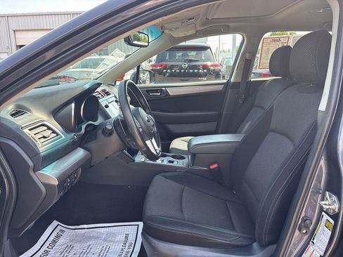 Used 2017 Subaru Outback 2.5i Premium AWD/4WD image 20