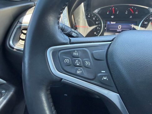 Used 2022 Chevrolet Equinox LT FWD image 18