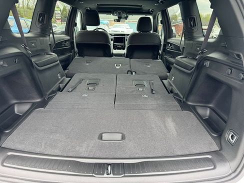 New 2026 Jeep Grand Cherokee L 4WD image 37