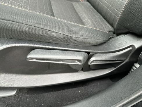 Used 2024 Honda HR-V Sport image 16