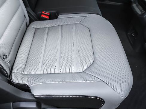 New 2026 Volkswagen Atlas Cross Sport SEL R-Line image 36