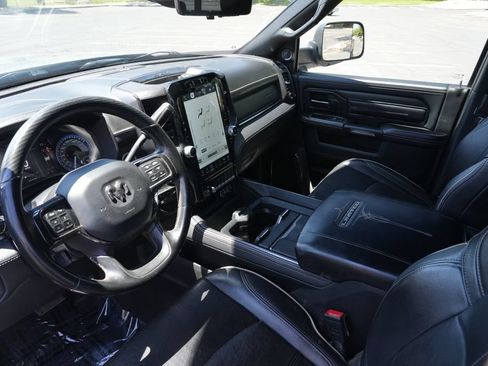 Used 2022 RAM 2500 Limited AWD/4WD image 17