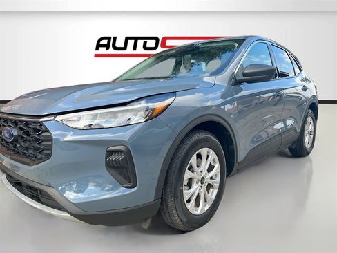 Used 2024 Ford Escape Active image 3