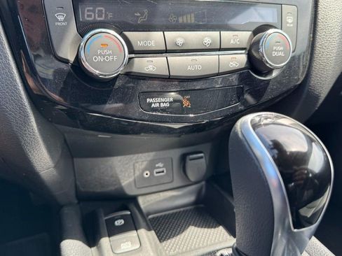 Used 2022 Nissan Rogue Sport SL w/ Premium Package AWD/4WD image 19