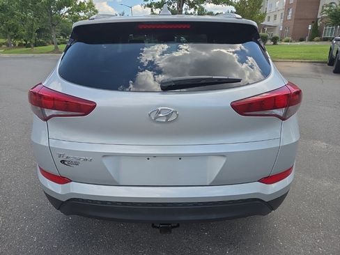 Used 2017 Hyundai Tucson SE Plus FWD image 6