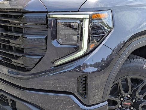 New 2026 GMC Sierra 1500 Elevation image 5