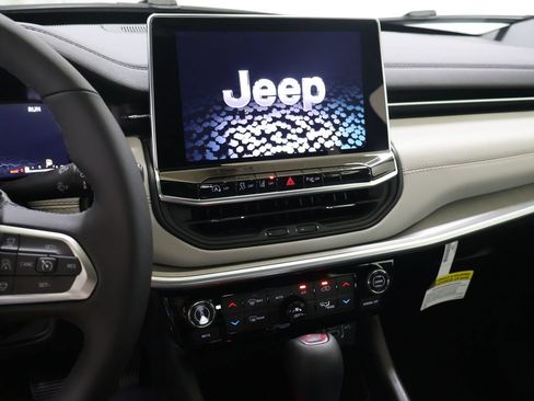 New 2026 Jeep Compass Limited AWD/4WD image 21