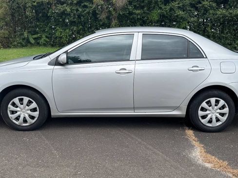 Used 2012 Toyota Corolla L image 5