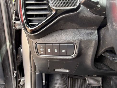 Certified 2023 Kia Soul GT-Line FWD image 23