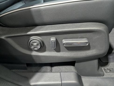 New 2026 Honda Odyssey Touring image 21