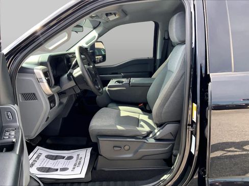 Used 2025 Ford F250 XLT w/ 360-Degree Camera Package AWD/4WD image 8