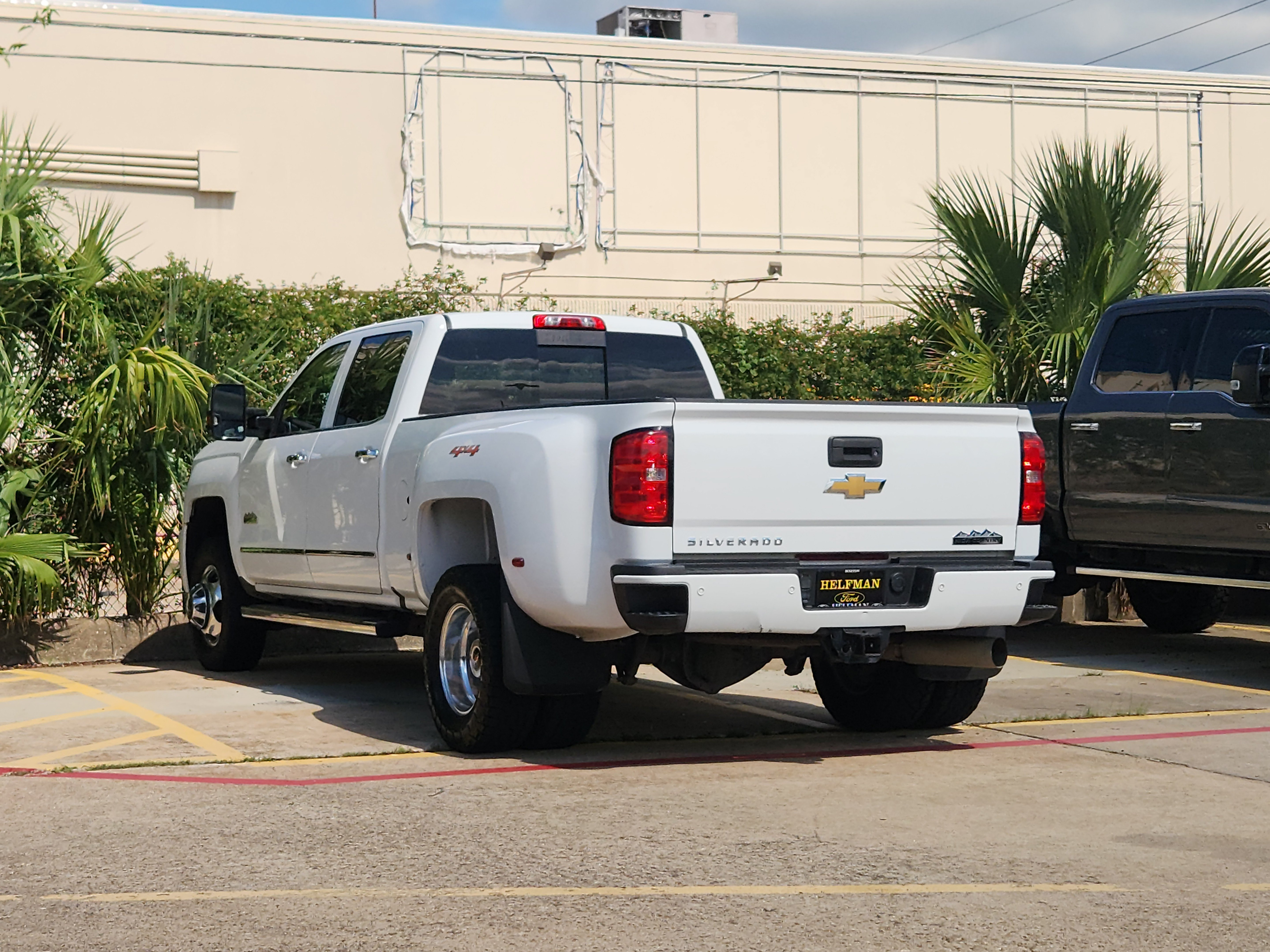 Used 2017 Chevrolet Silverado 3500 High Country w/ Duramax Plus Package AWD/4WD image 3