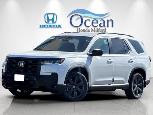 New 2026 Honda Pilot Sport image 1