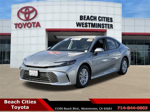 Certified 2025 Toyota Camry LE image 6