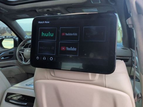 Certified 2022 Cadillac Escalade Sport Platinum w/ LPO, Floor Liner Package image 40