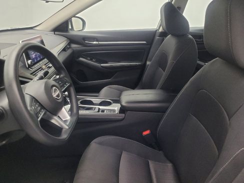 Used 2023 Nissan Altima 2.5 SV AWD/4WD image 17