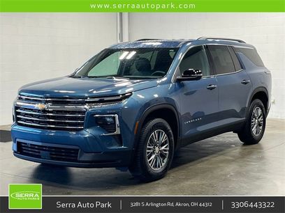 Used 2025 Chevrolet Traverse LT w/ Driver Confidence Package