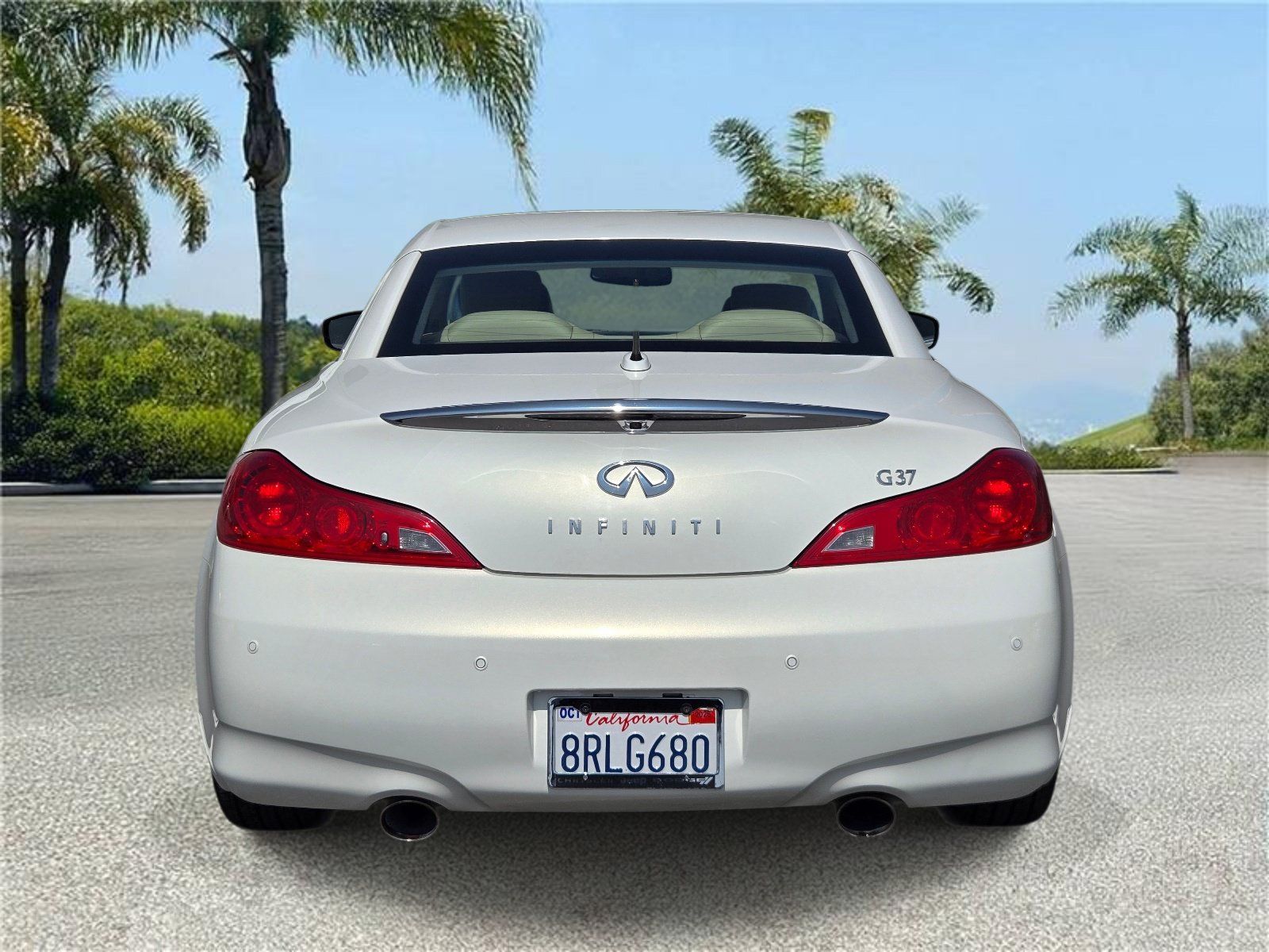 Used 2011 INFINITI G37 Convertible w/ Premium Pkg RWD image 5