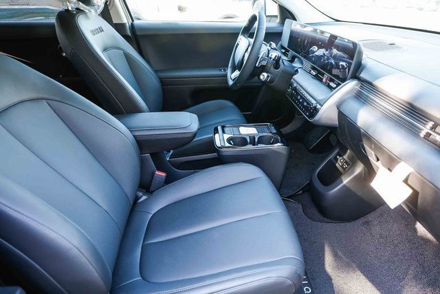 New 2026 Hyundai Ioniq 5 SEL RWD image 19