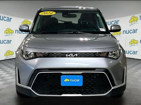 Used 2024 Kia Soul LX w/ Option Group 015 FWD image 2