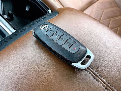 Used 2024 Nissan Pathfinder Platinum w/ Cargo Package image 35