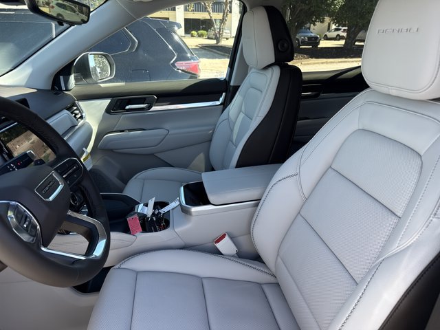 New 2027 GMC Terrain Denali w/ LPO, Floor Liner Package AWD/4WD image 4