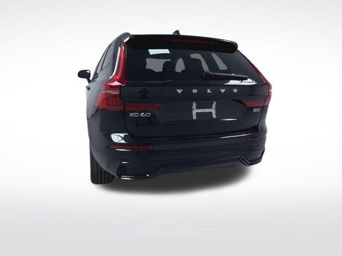 New 2026 Volvo XC60 B5 Ultra w/ Climate Package AWD/4WD image 7