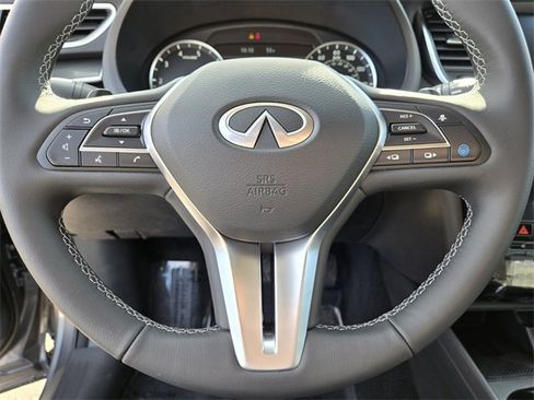 New 2025 INFINITI QX50 Luxe image 25